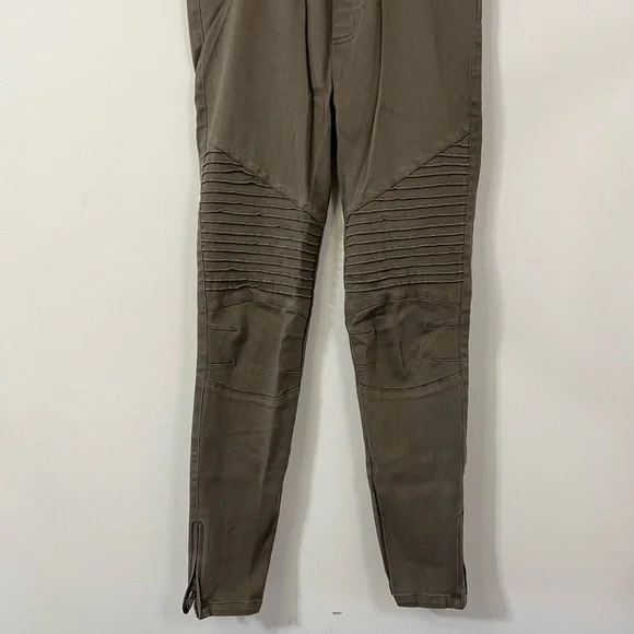 Umgee Army Green Ankle Zipper Pull On Pants - Picture 3 of 6